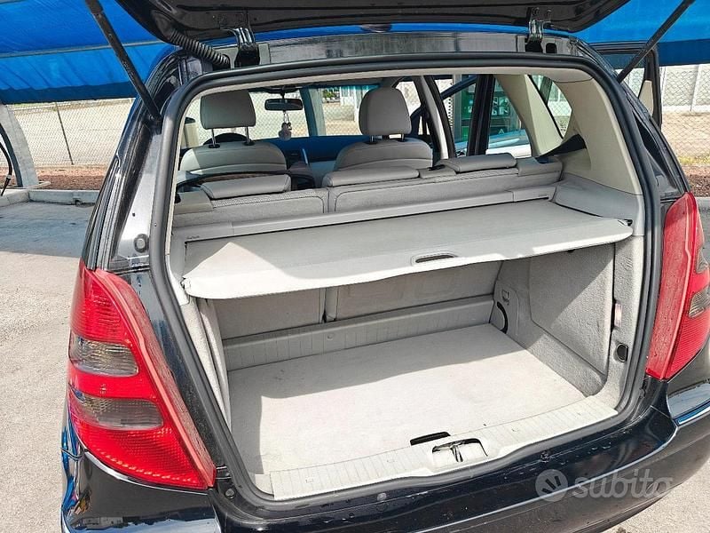 Usata Mercedes A150 Avantgarde 2010 Nero Utilitaria