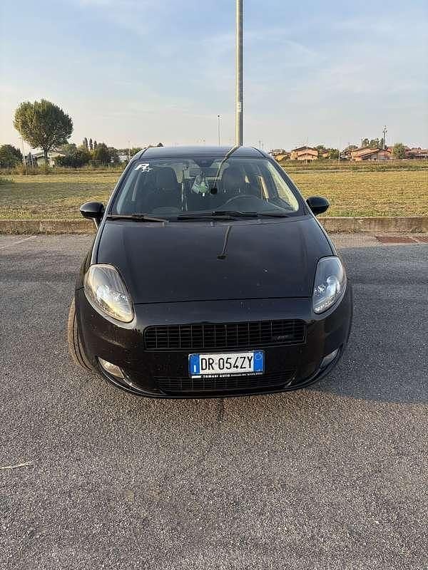 Usata Fiat Grande Punto Dynamic 120 CV (88 kW) 2008 Utilitaria