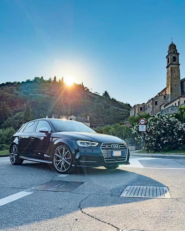 Usata Audi S3 Ambiente 310 CV (228 kW) 2018 Blu Berlina