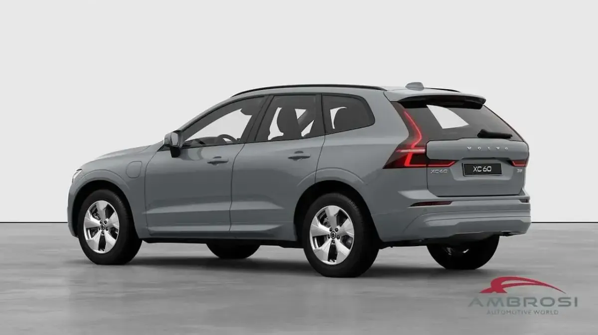 Novo Volvo XC60 Core 250 HP (183 kW) 2026 Cinzento SUV