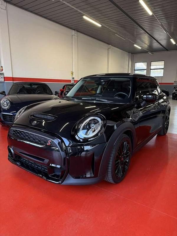 Other Usata 2022 Mini Cooper S Classic Utilitaria | 25.500 € (Ottimo prezzo) - Immagine 1/4