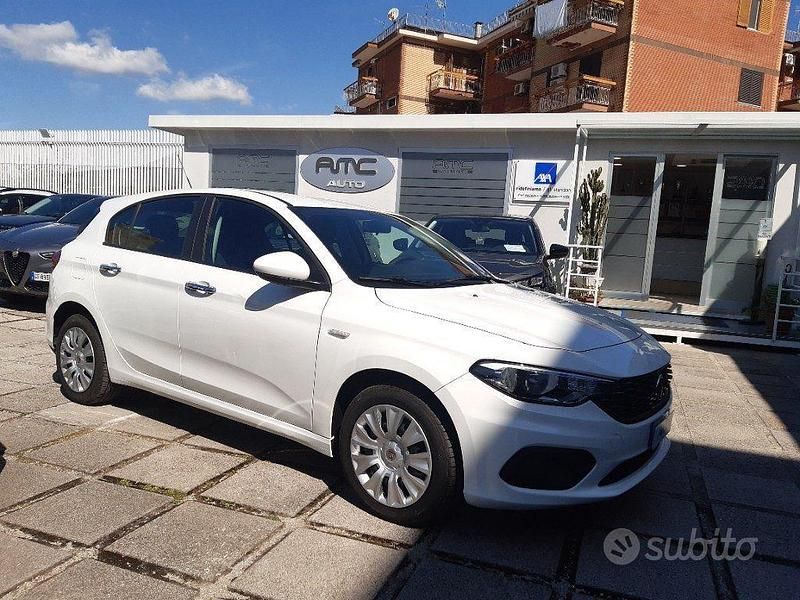 Usata Fiat Tipo Lounge 95 CV (69 kW) 2016 Bianco Berlina