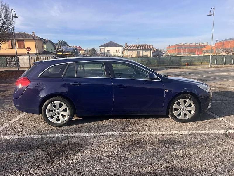 Usata Opel Insignia Cosmo 131 CV (96 kW) 2012 Station wagon