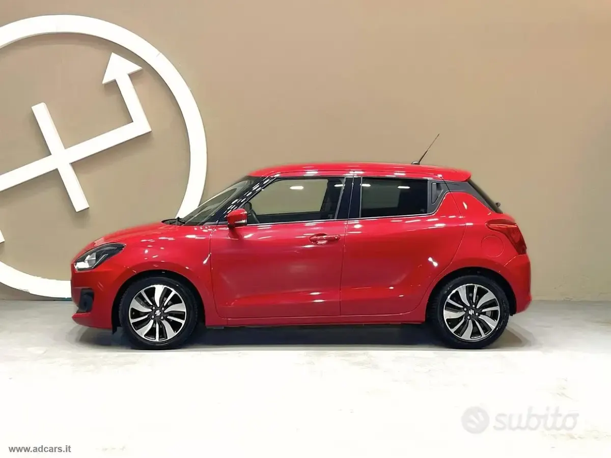 Usata Suzuki Swift 83 CV (61 kW) 2020 Rosso Utilitaria