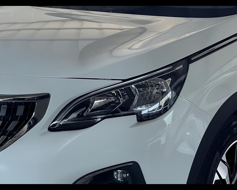 Usata Peugeot 5008 Allure 131 CV (96 kW) 2020 Bianco Monovolume