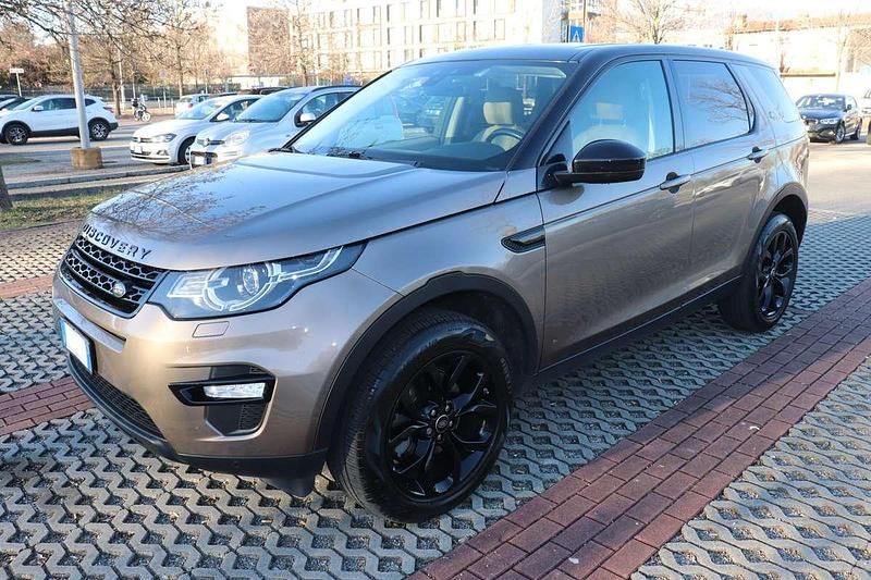 Usata Land Rover Discovery Sport Black Edition 150 CV (110 kW) 2016 Beige SUV