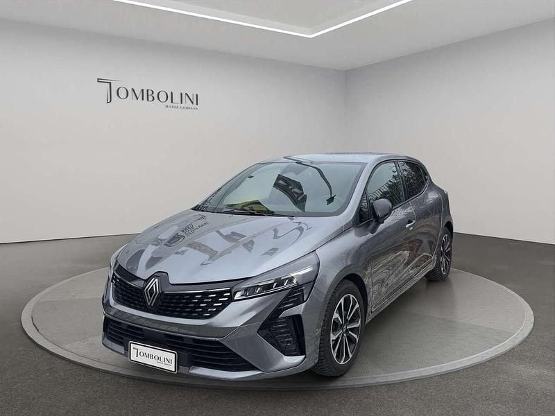 Usata Renault Clio V Techno 91 CV (66 kW) 2025 Grigio scuro Berlina
