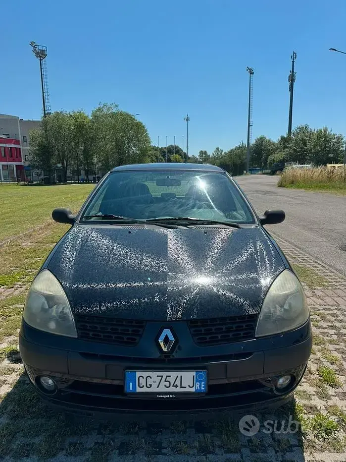 Usata Renault Clio II 58 CV (42 kW) 2004 Nero Berlina