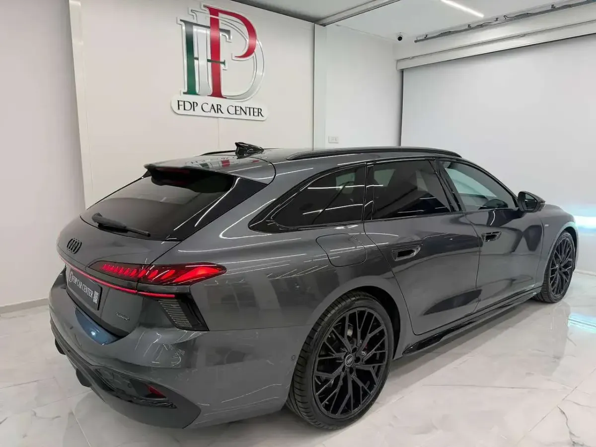 Nuova Audi A6 S-Line 299 CV (219 kW) 2026 Daytona Station wagon