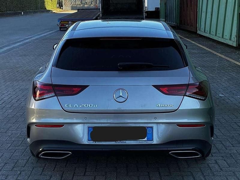 Usata Mercedes CLA200 AMG line 150 CV (110 kW) 2021 Grigio Station wagon