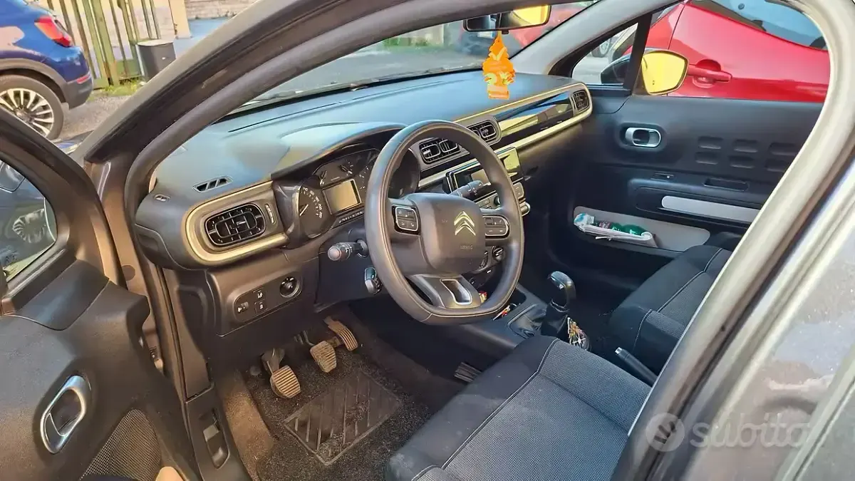 Gebraucht Citroën C3 83 PS (61 kW) 2019 Grau Kleinwagen