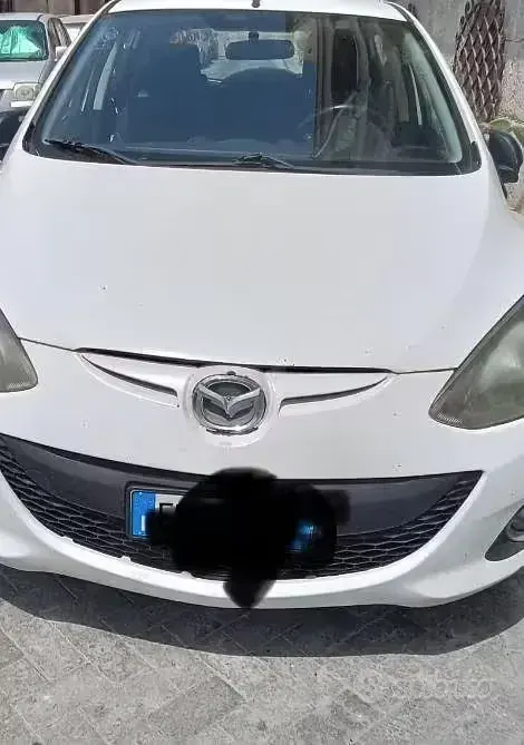Usata Mazda 121 2013 Bianco Utilitaria
