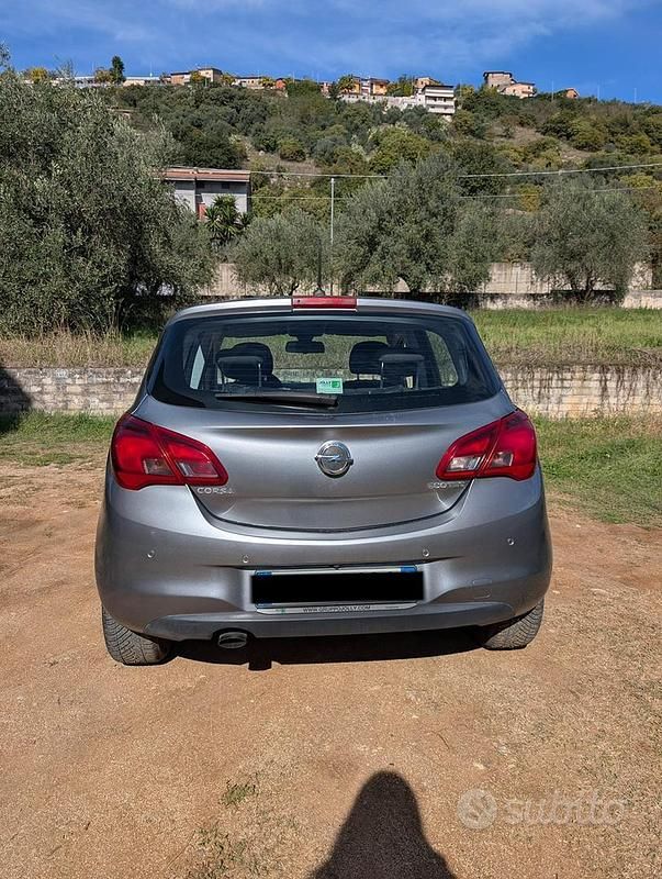 Usata Opel Corsa 90 CV (66 kW) 2019 Grigio Berlina