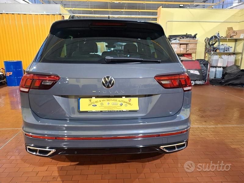 Usata VW Tiguan R 150 CV (110 kW) 2022 Grigio SUV