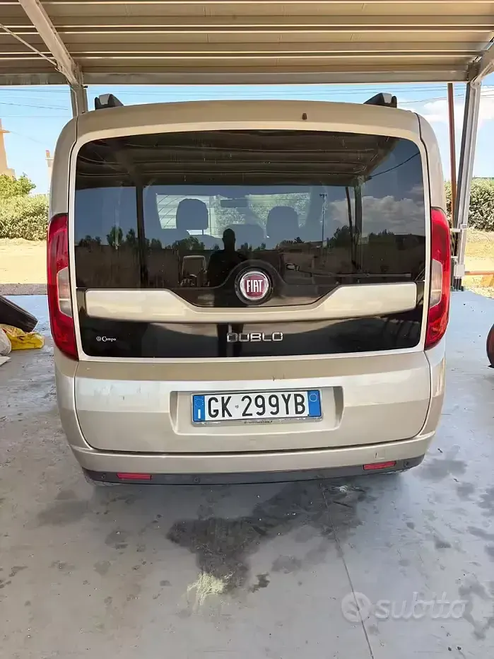 Usata Fiat Doblò 90 CV (66 kW) 2015 Monovolume