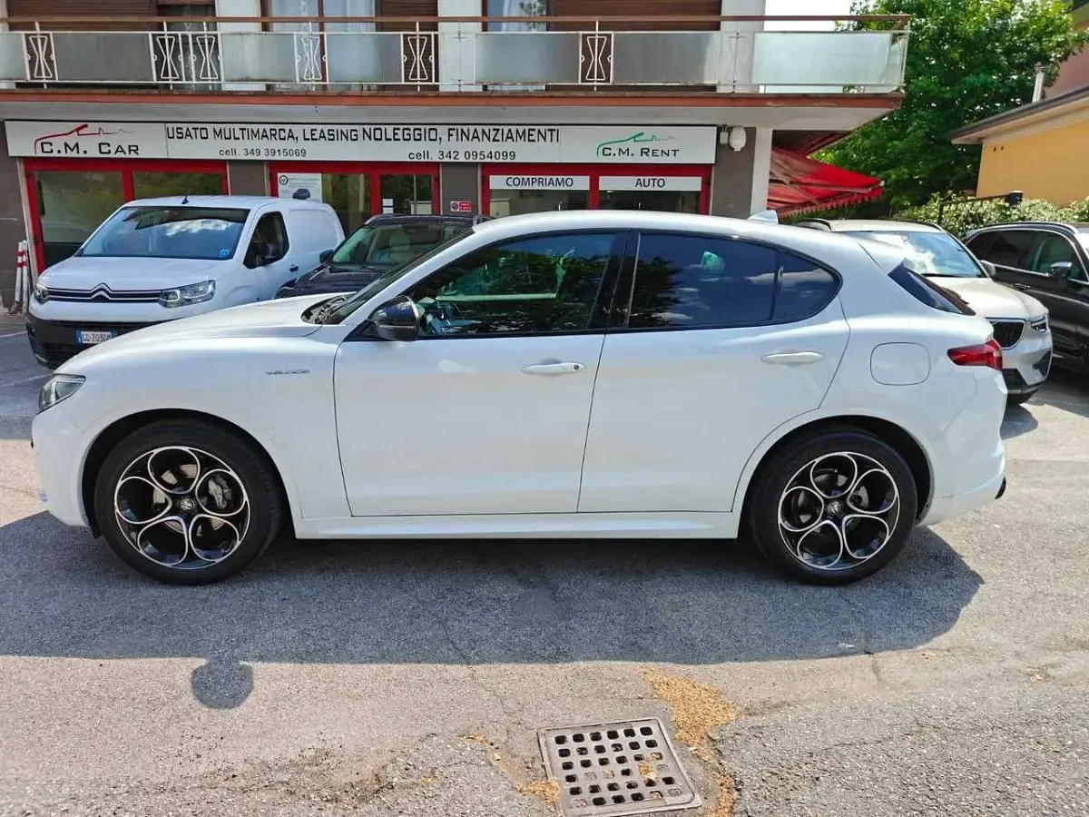 Occasion Alfa Romeo Stelvio Veloce 209 ch (153 kW) 2023 Blanc SUV