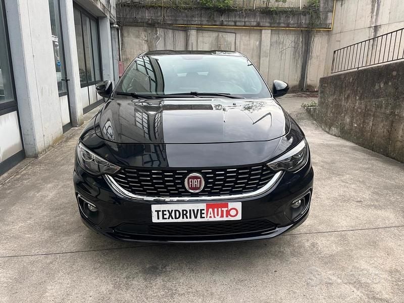 Nero Usata 2020 Fiat Tipo Sport Tre volumi | 12.000 € (Buon prezzo) - Immagine 1/4