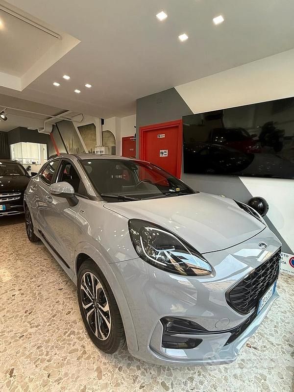 Usata Ford Puma ST-Line 120 CV (88 kW) 2021 Grigio SUV