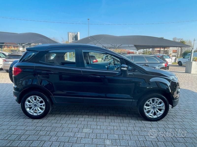 Usata Ford Ecosport Titanium 90 CV (66 kW) 2015 Nero SUV