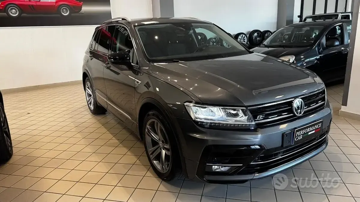 Usata VW Tiguan R-line 150 CV (110 kW) 2019 Grigio SUV