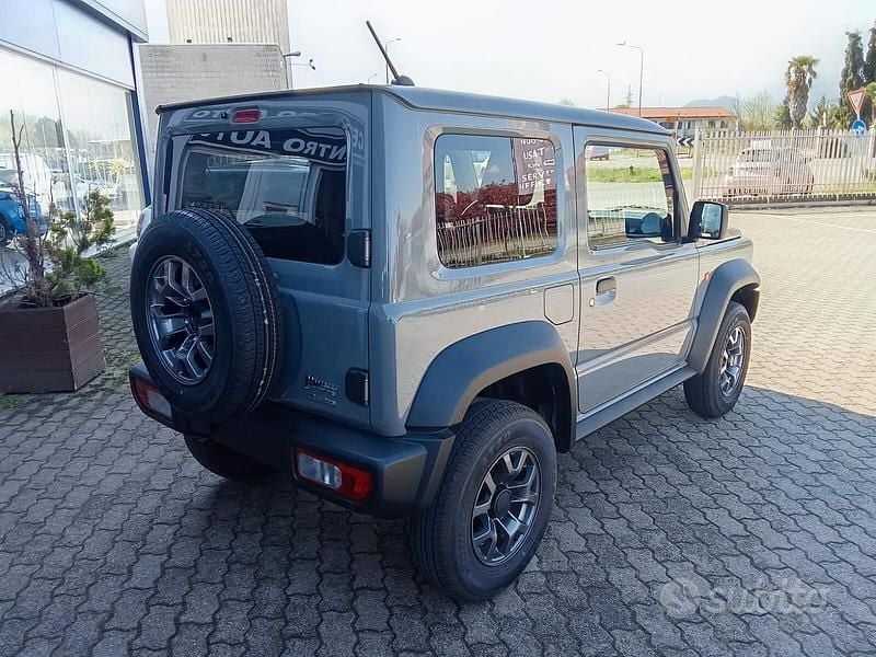Nuova Suzuki Jimny 2025 Grigio SUV