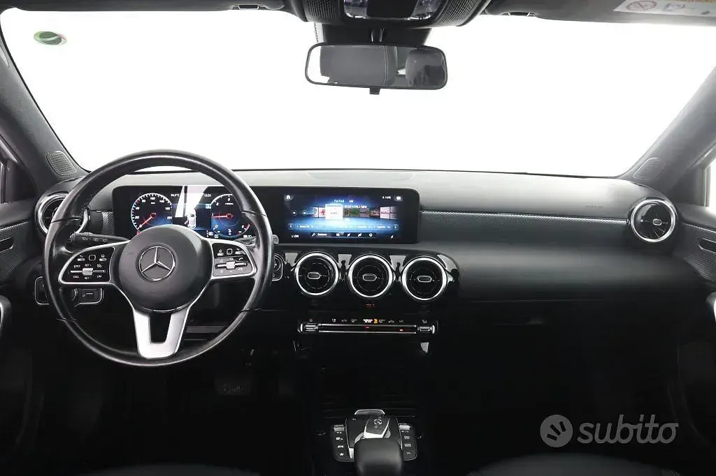 Usata Mercedes A180 116 CV (85 kW) 2021 Bianco Berlina