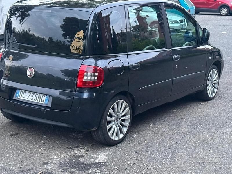 Usata Fiat Multipla 120 CV (88 kW) 2006 Nero Monovolume
