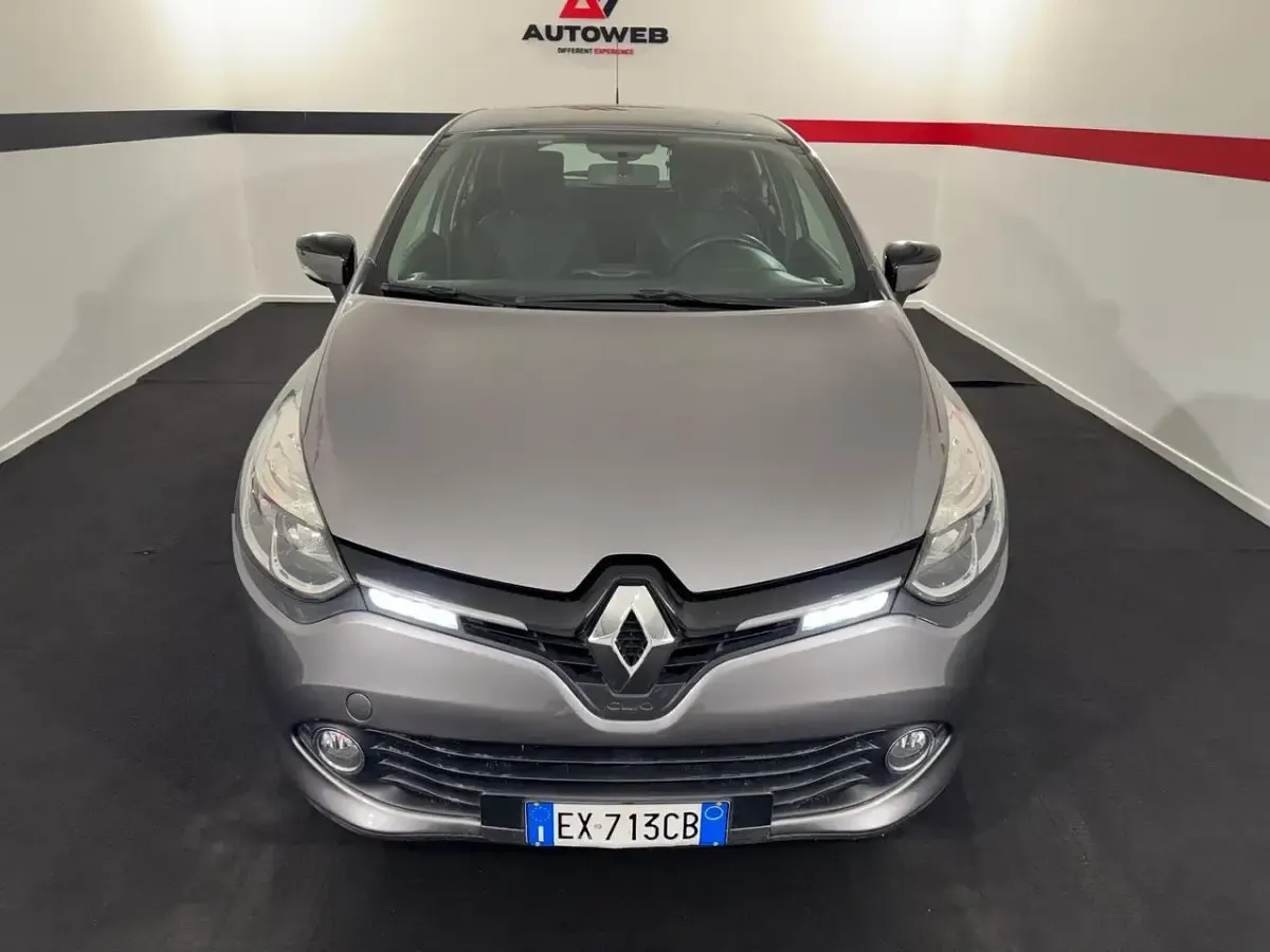 Usata Renault Clio IV 73 CV (53 kW) 2014 Grigio Berlina