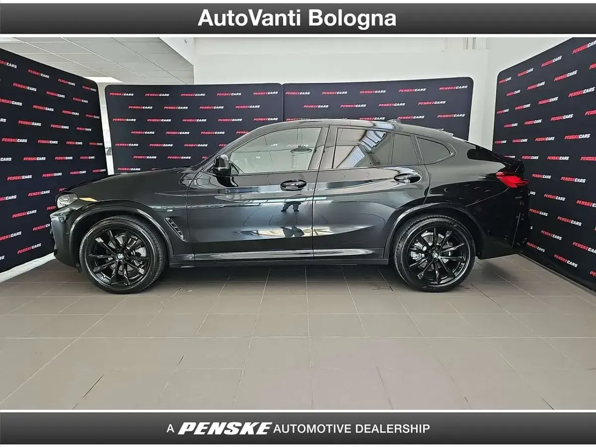 Usata BMW X4 M Sport 190 CV (139 kW) 2025 Nero SUV