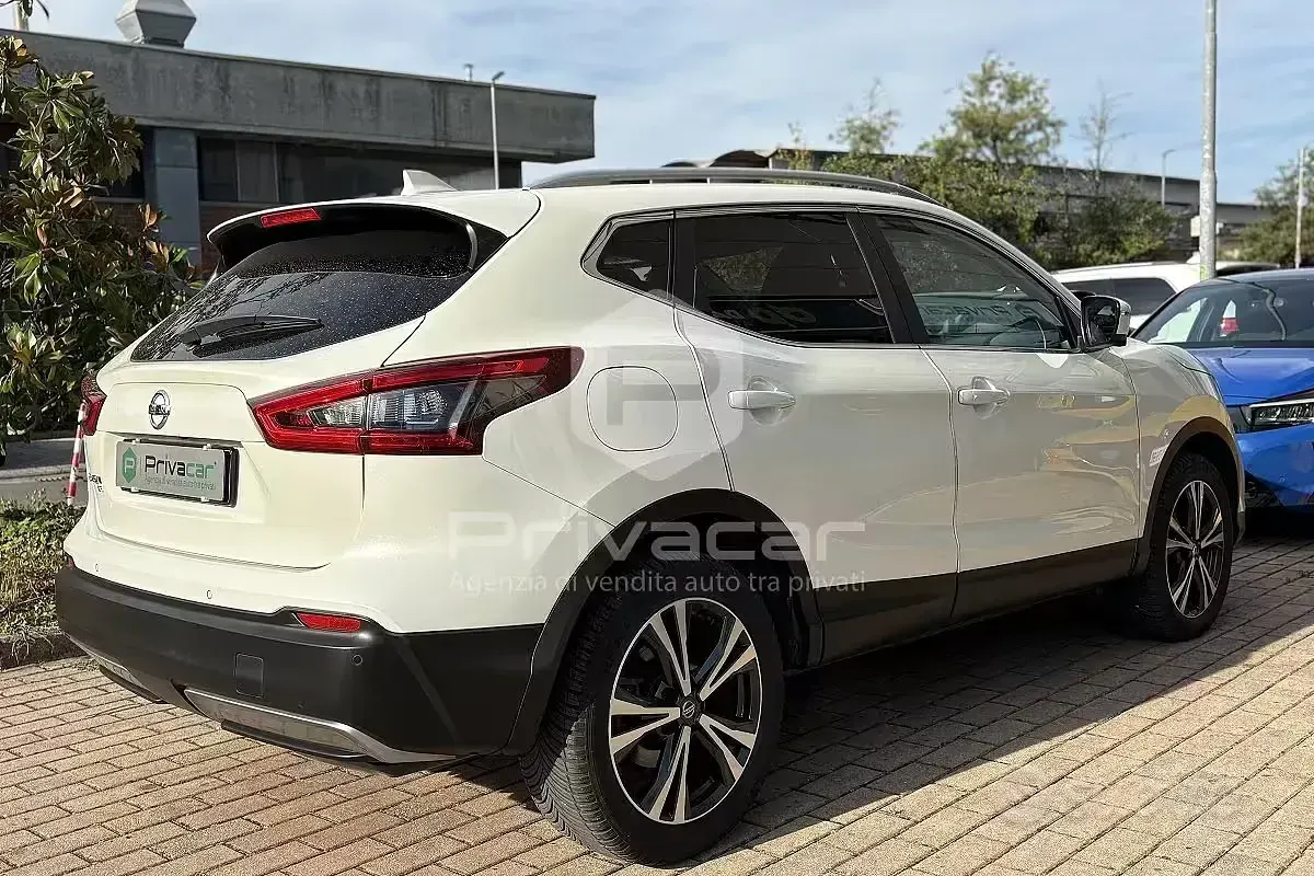 Usata Nissan Qashqai N-Connecta 116 CV (85 kW) 2019 Bianco SUV