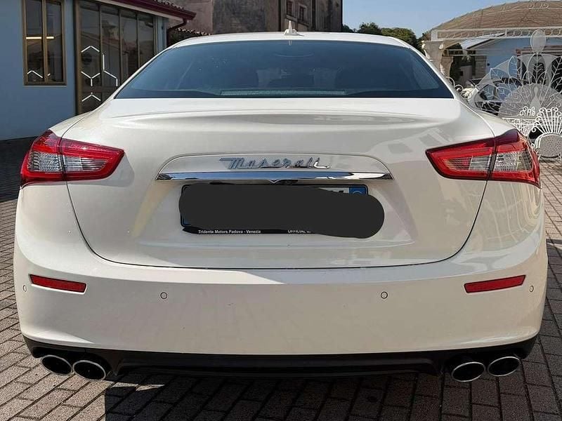 Usata Maserati Ghibli 250 CV (183 kW) 2015 Bianco Berlina