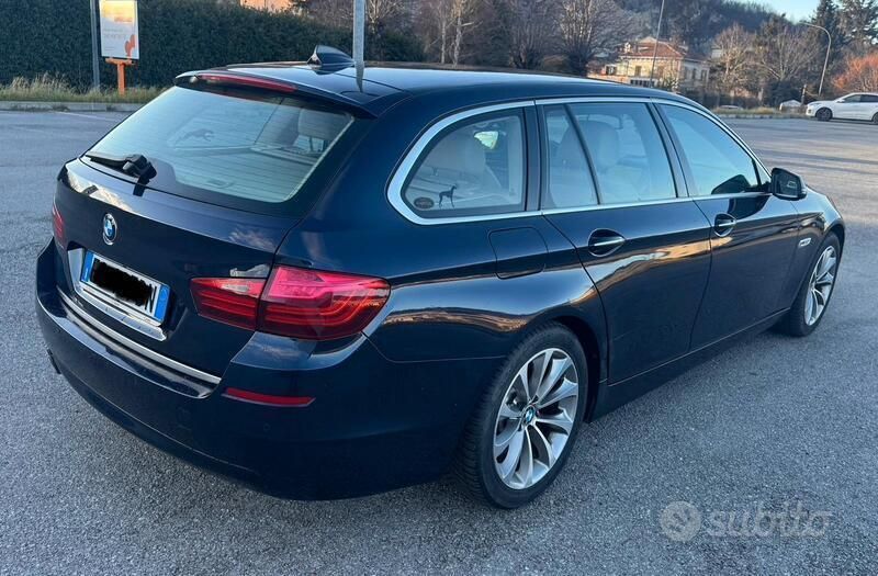 Usata BMW 520 230 CV (169 kW) 2013 Blu Station wagon