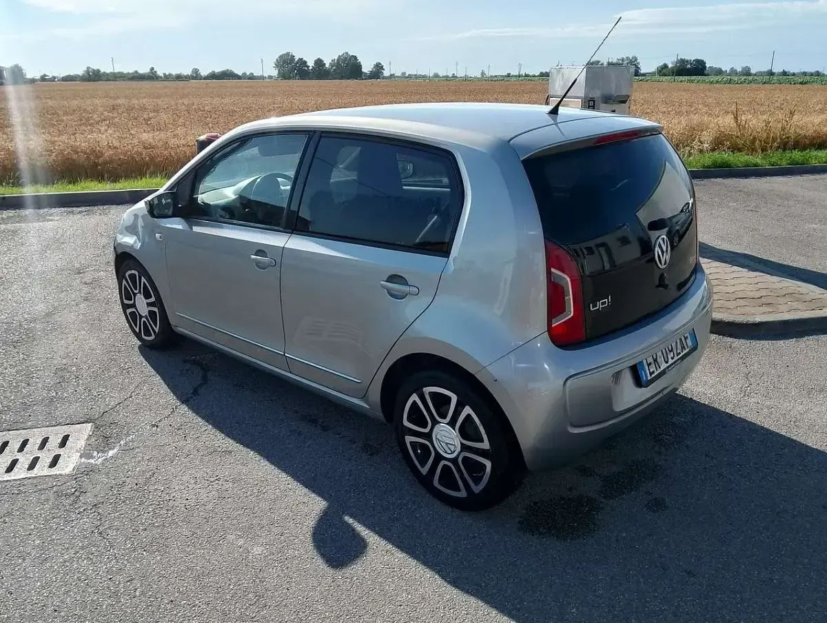Usata VW up! Highline 75 CV (55 kW) 2013 Other Utilitaria