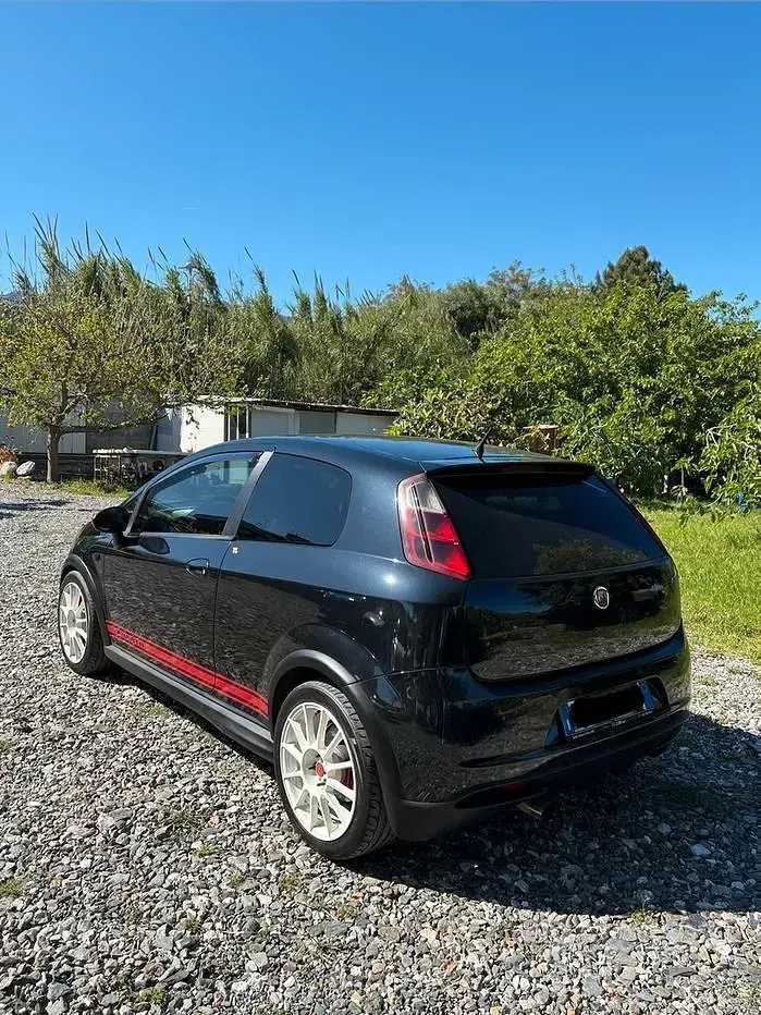 Usata Abarth Grande Punto 155 CV (114 kW) 2009 Nero Utilitaria