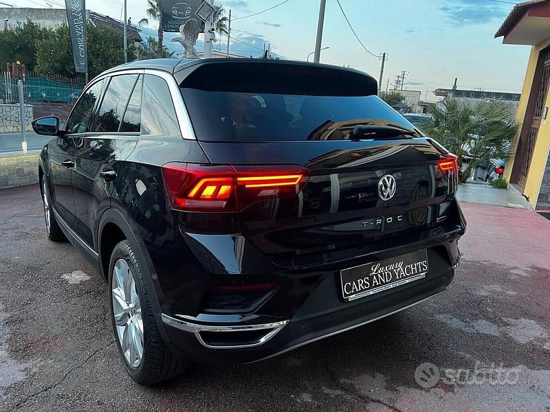 Usata VW T-Roc 150 CV (110 kW) 2018 Nero SUV