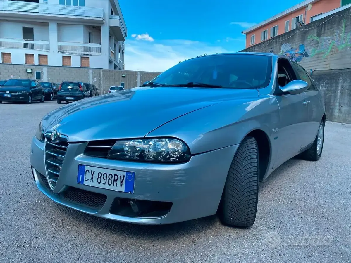 Usata Alfa Romeo 156 116 CV (85 kW) 2005 Grigio Station wagon
