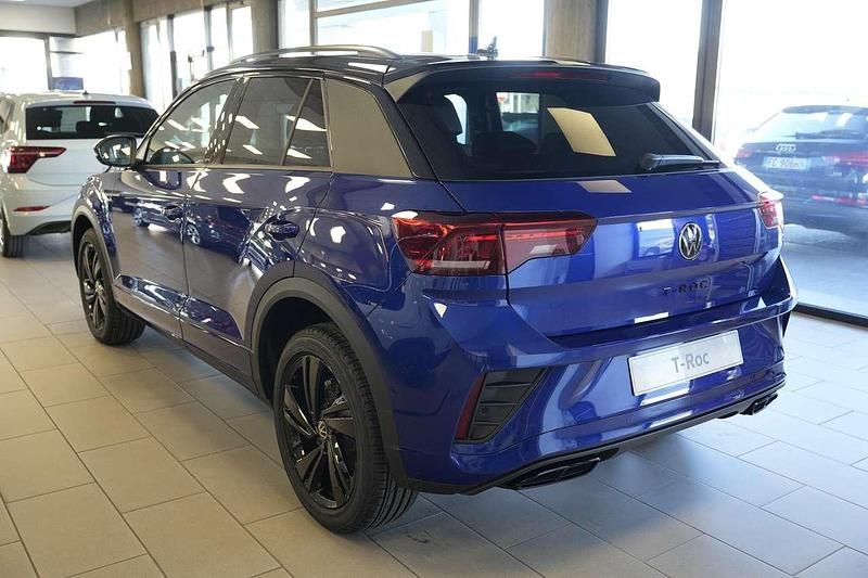 Usata VW T-Roc R-line Plus 116 CV (85 kW) 2024 Lapiz blue SUV