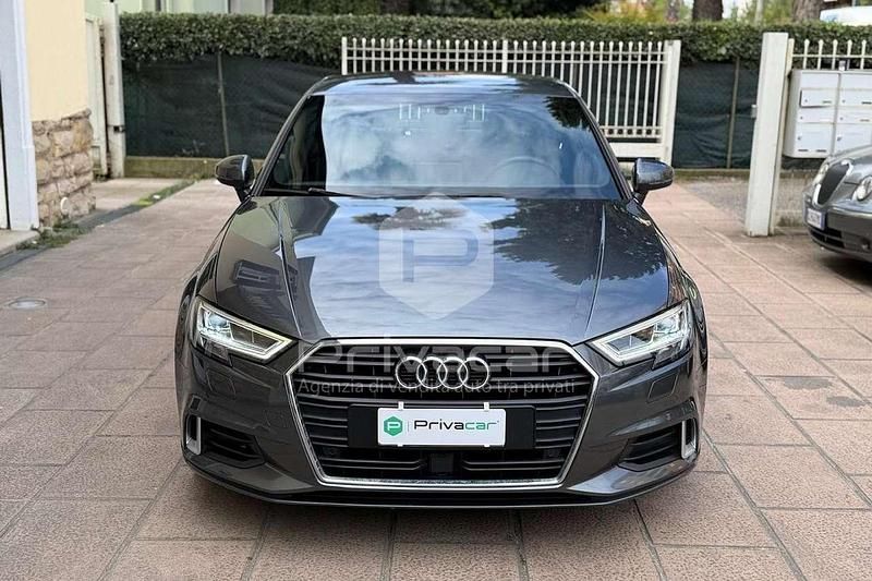Usata Audi A3 Sport 116 CV (85 kW) 2019 Grigio Berlina
