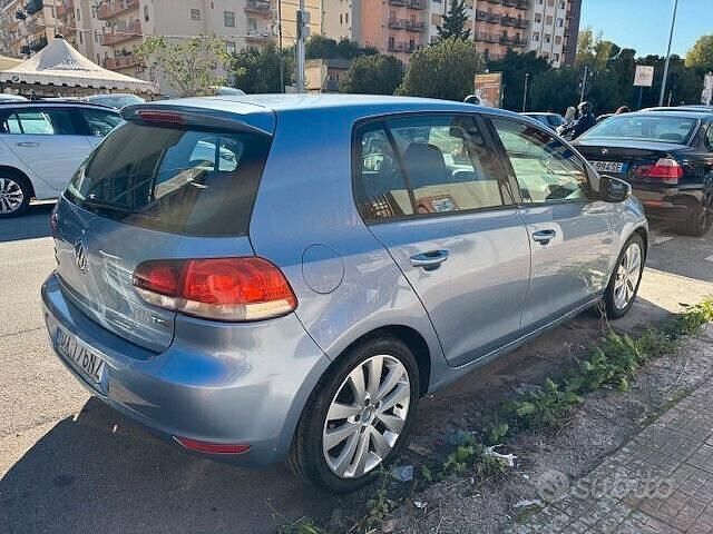 Usata VW Golf VI 122 CV (89 kW) 2009 Blu Utilitaria