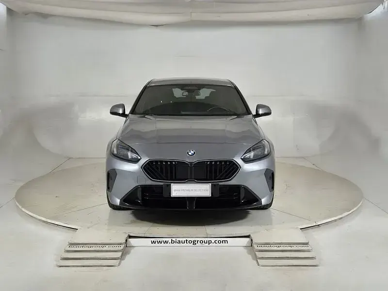 Usata BMW 118 M Sport 150 CV (110 kW) 2025 Grigio Utilitaria