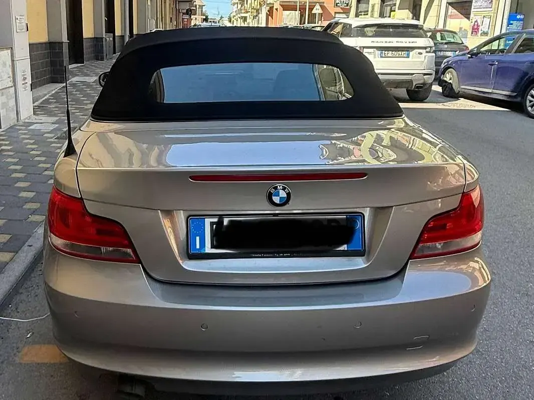 Usata BMW 118 Cabriolet 143 CV (105 kW) 2011 Bronzo Cabrio