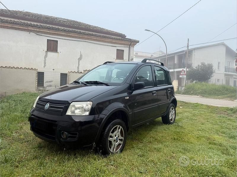 Usata Fiat Panda 4x4 2007 Nero Utilitaria