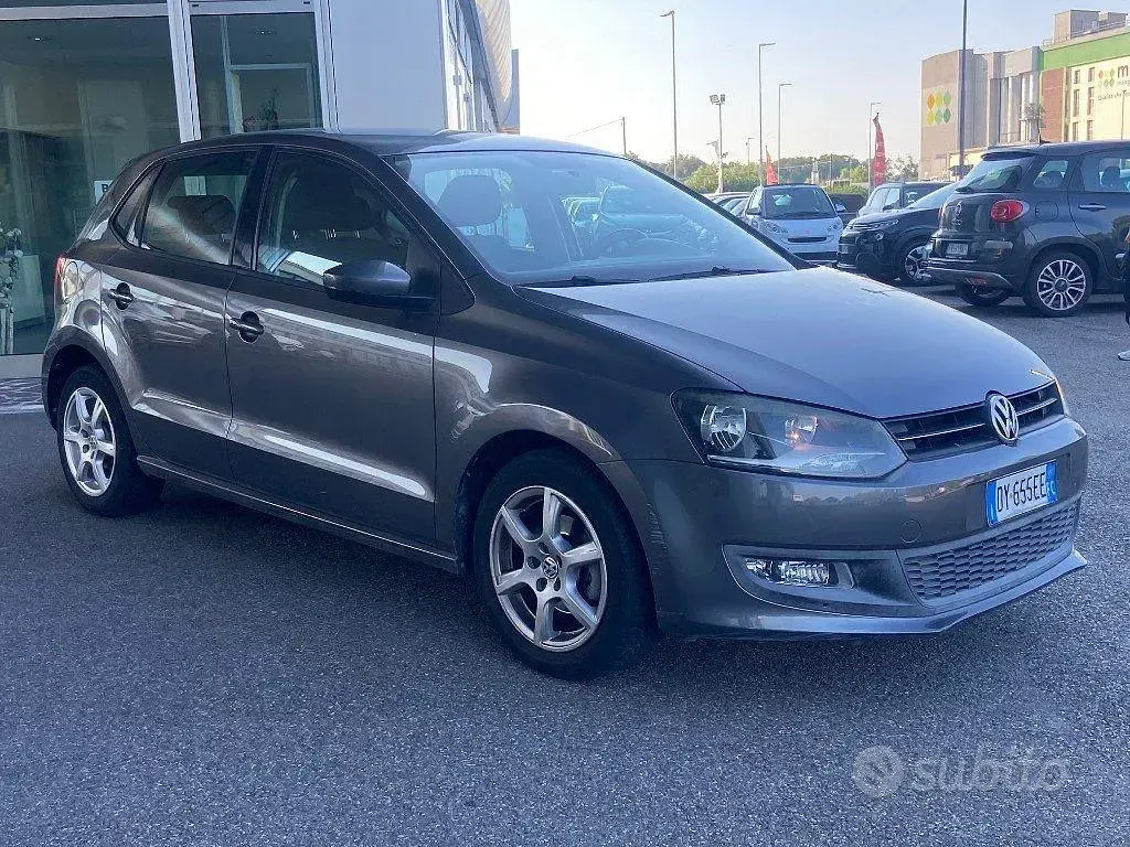 Usata VW Polo Comfortline 75 CV (55 kW) 2009 Grigio Utilitaria