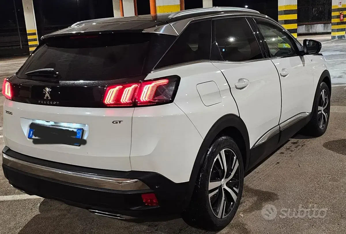 Usata Peugeot 3008 GTi 131 CV (96 kW) 2022 Bianco SUV