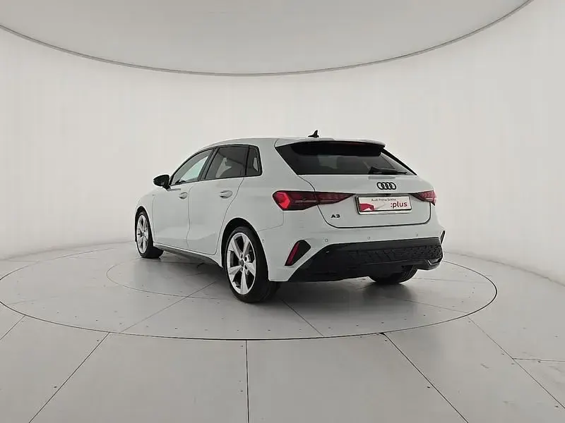 Usata Audi A3 Sportback S-Line 150 CV (110 kW) 2025 Utilitaria