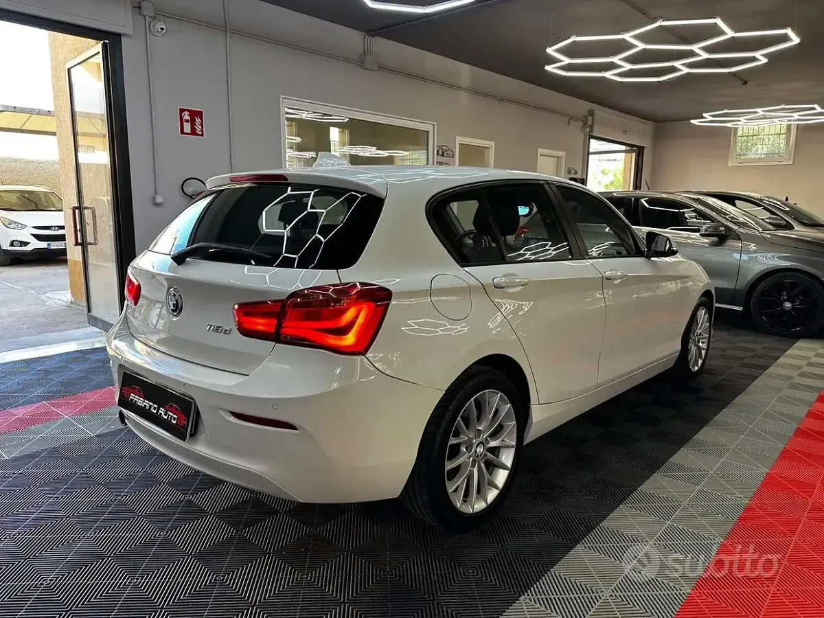 Usata BMW 118 Advantage 150 CV (110 kW) 2015 Bianco Utilitaria