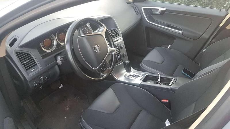 Usata Volvo XC60 Momentum 215 CV (158 kW) 2011 SUV