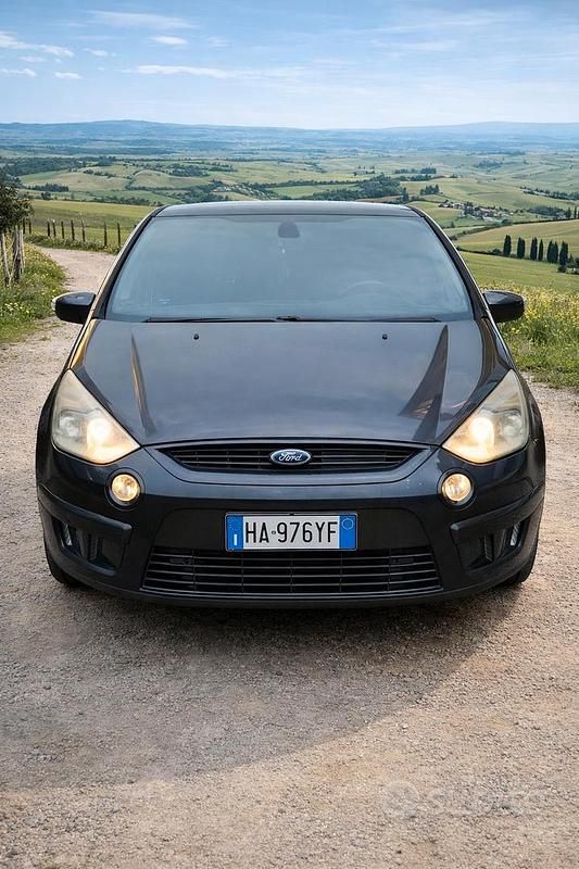 Usata Ford S-MAX Titanium 145 CV (106 kW) 2007 Grigio Monovolume