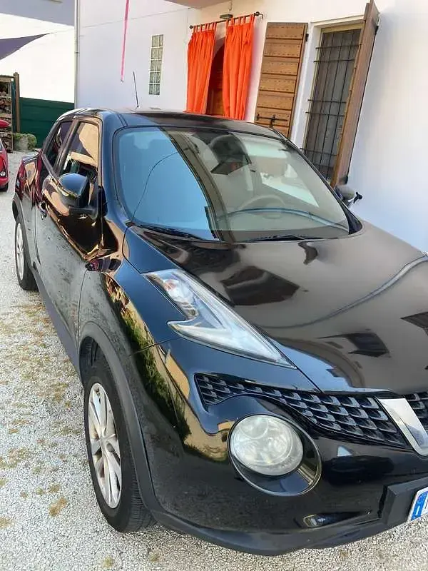 Usata Nissan Juke Acenta 110 CV (80 kW) 2015 Nero SUV