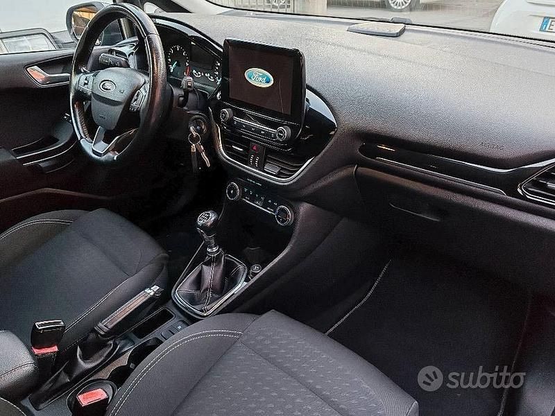 Gebraucht Ford Fiesta Titanium 86 PS (63 kW) 2018 Grau Limousine